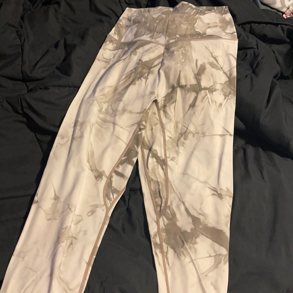 Balance tie dye grey and white leggings